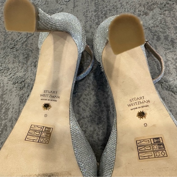 STUART WEITZMAN  Nudist Hollywood Metallic Platform
Sandals In Silver SIZE 9 - Picture 2 of 9